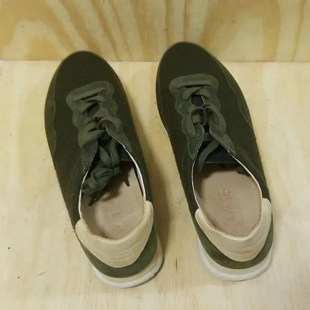 Men's Casual Lace-Up Sneakers in Olive Green